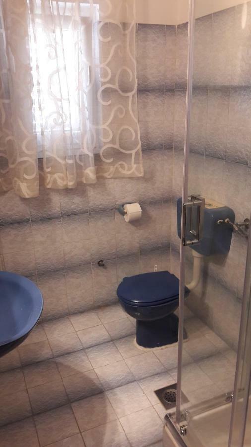Apartmani Nado Majica Sveti Filip i Jakov Eksteriør billede